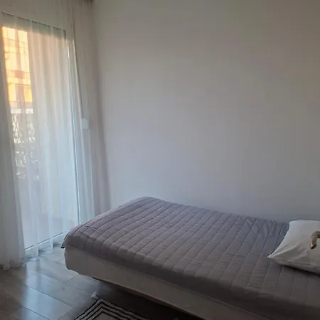 Grande Trosoban Stan Na Dan
