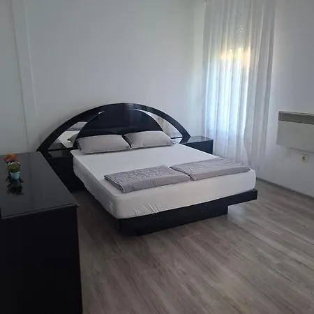 Grande Trosoban Stan Na Dan Apartman Bijeljina