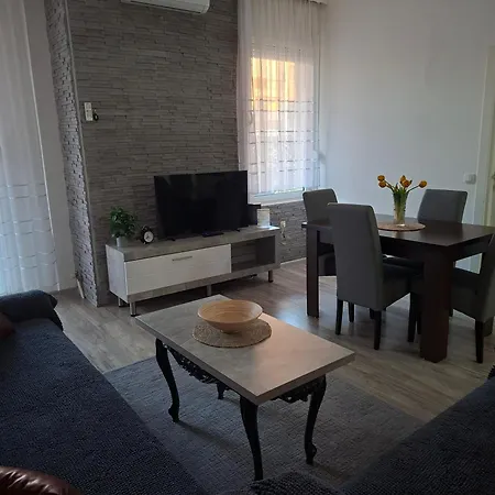 Grande Trosoban Stan Na Dan Apartman Bijeljina